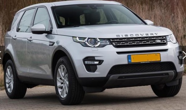 Left hand drive LANDROVER DISCOVERY SPORT 2.0 SI4 240 SE 4WD